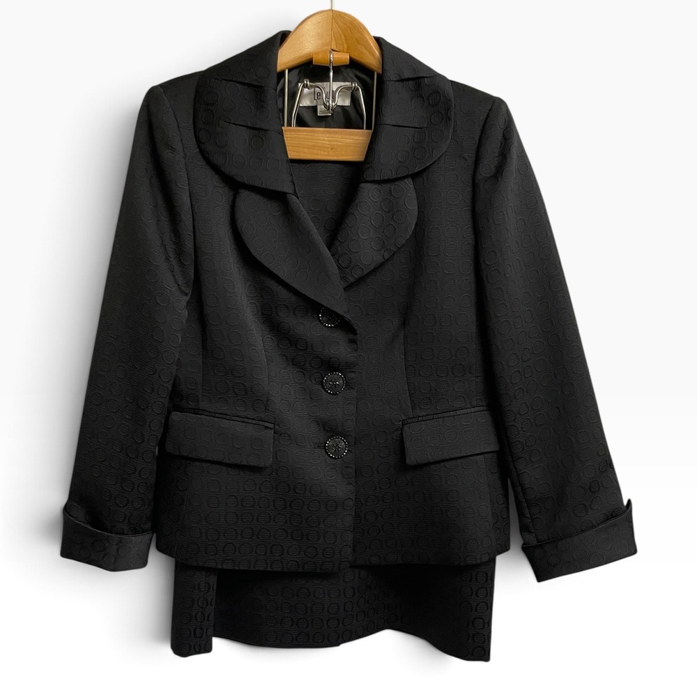 Le Suit Skirt Suit Set Women 10 Black Geometric Textured Portrait Collar